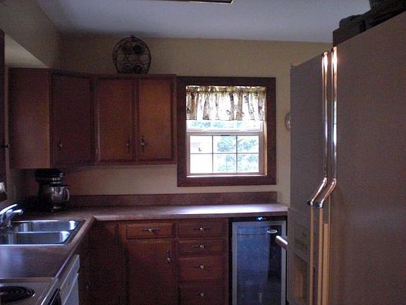 5th image of 110 N Roosevelt Dr