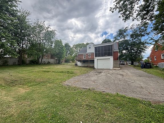 5th image of 268 Boiling Springs Dr