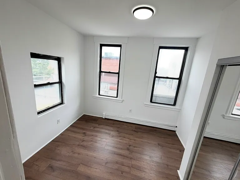 4607 Cottage Ave #2 — Photo 2
