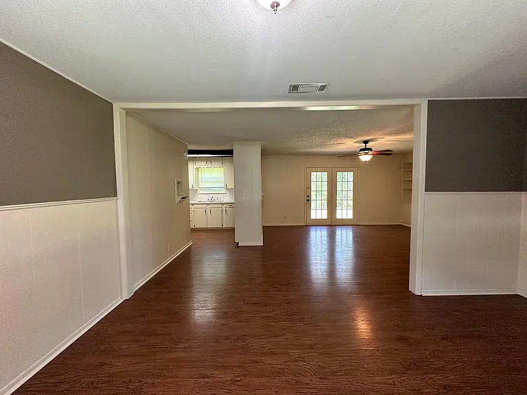 8142 Tina Dr — Photo 4