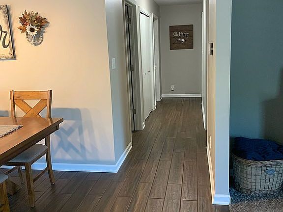 3rd image of 407 Northern Heights Dr