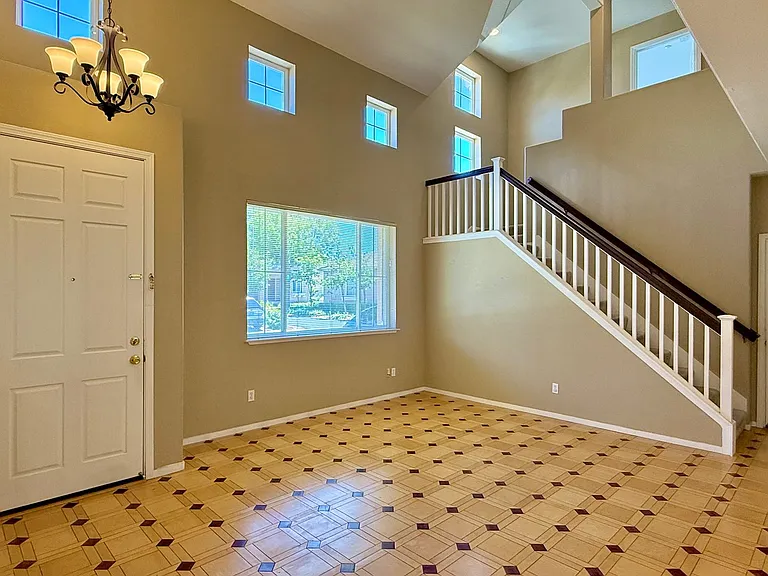 4061 Hemingway Cmn — Photo 3