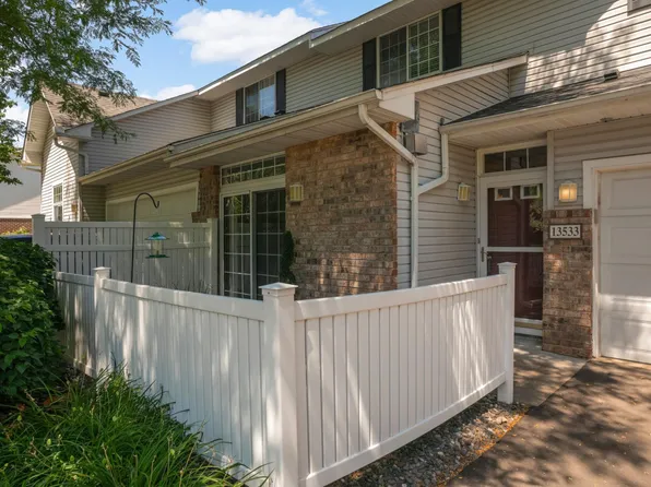13533 Carmody Dr, Eden Prairie, MN 55344