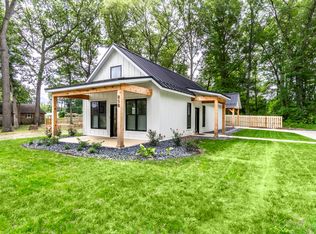 858 Lions Dr, Rome City, IN 46784