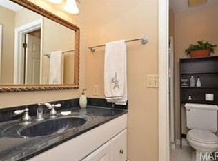 12778 Castlebar Dr, Saint Louis, MO 63146
