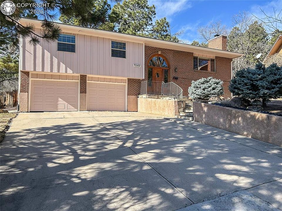 1st image of 7040 Buckhorn Cir