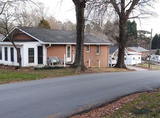 401 Davis Park Rd, Gastonia, NC 28052