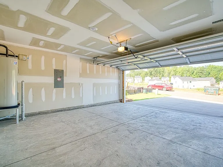 580 Millsgate Cir — Photo 43