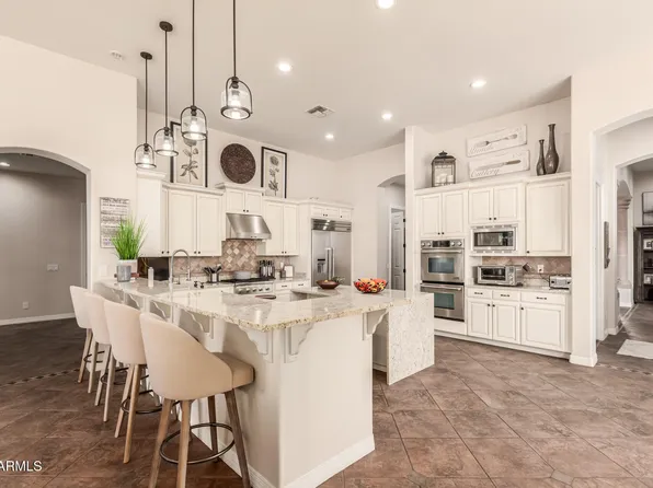 3412 E INDIGO Circle, Mesa, AZ 85213