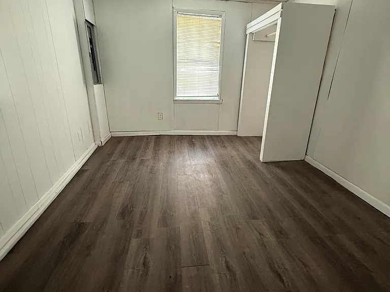 117 E Cooper St — Photo 4