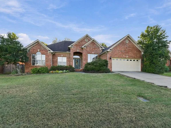 4815 Dover Ln, Conway, AR 72034