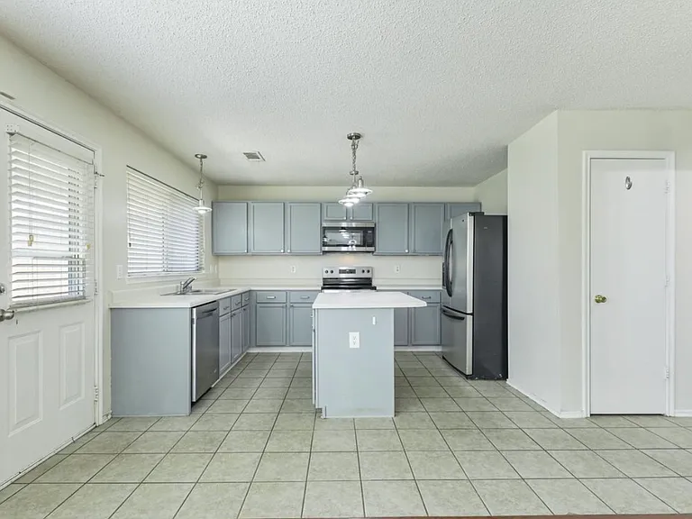3720 Bandera Ranch Rd — Photo 8
