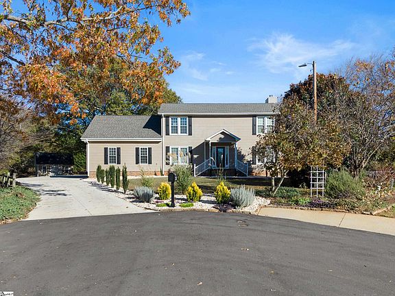 2nd image of 225 Hawkins Creek Ct