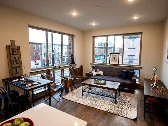4th image of 519 E Girard Ave #215