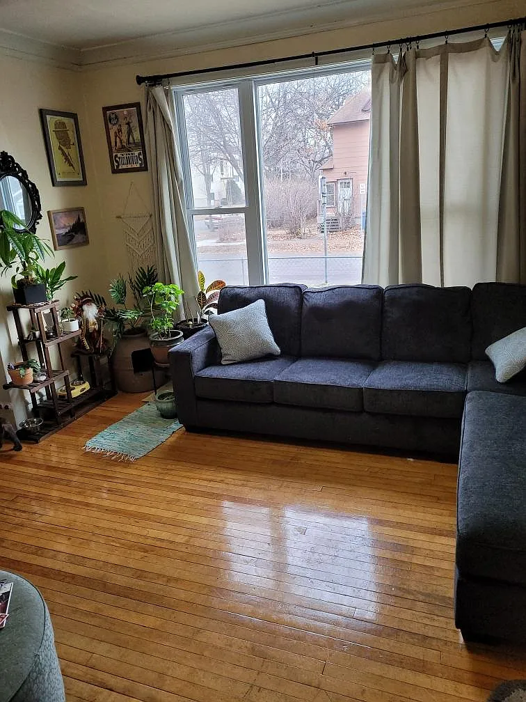 2 bed, $1,400 — Photo 2