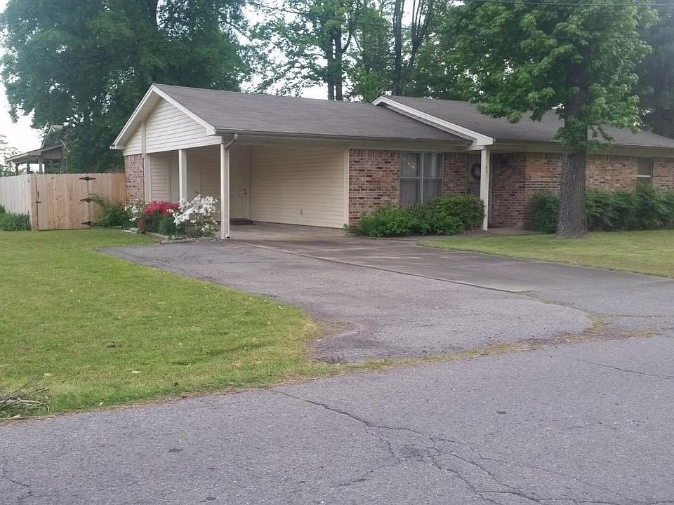 1st image of 801 Cherry St
