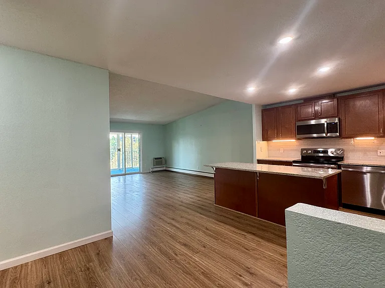 3082 S Wheeling Way #403 — Photo 1