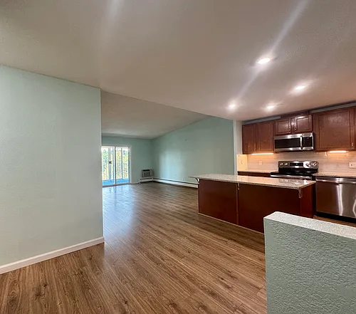 3082 S Wheeling Way Photo 1
