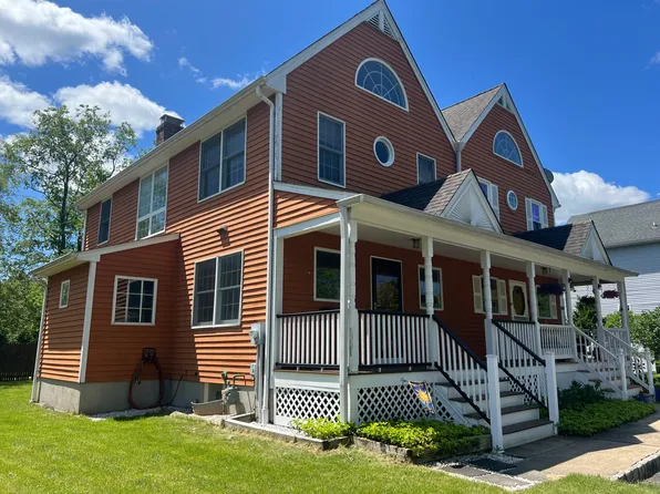 41 Lafayette St, Hopewell, NJ 08525