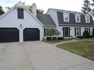 3233 Columbine Dr, Saginaw, MI 48603