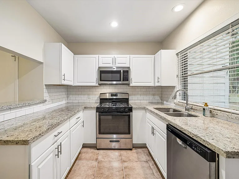 2930 Grants Lake Blvd #2508 — Photo 14