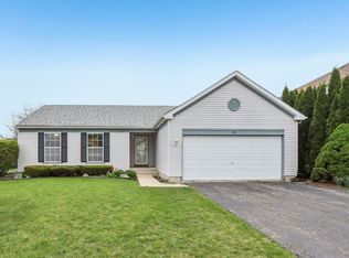 619 Summerlyn Dr, Antioch, IL 60002