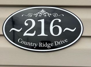 216 Country Ridge Dr, York, PA 17408