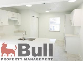 40 Sandalwood Ct, Oviedo, FL 32765