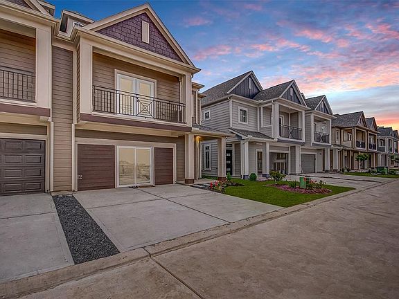 2nd image of 16606 Oasis Meadow Ln