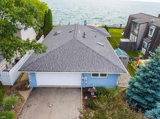 38466 Lakeshore Dr, Harrison Township, MI