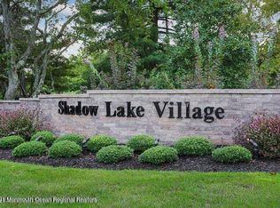 1 Eastport Ct, Red Bank, NJ 07701