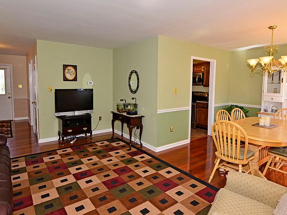 3rd image of 12031 Cheviot Dr