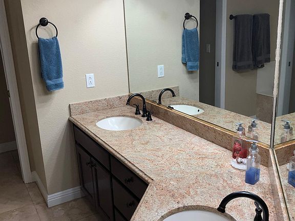 4th image of 132 Creek Way