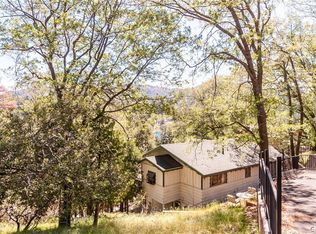 480 Zermat Dr, Crestline, CA 92325