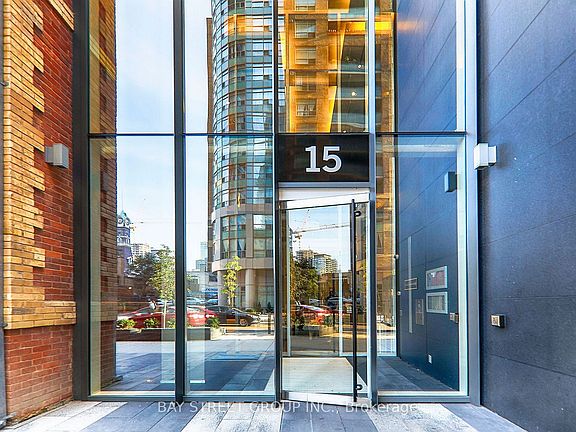 2nd image of 15 Grenville St #2009