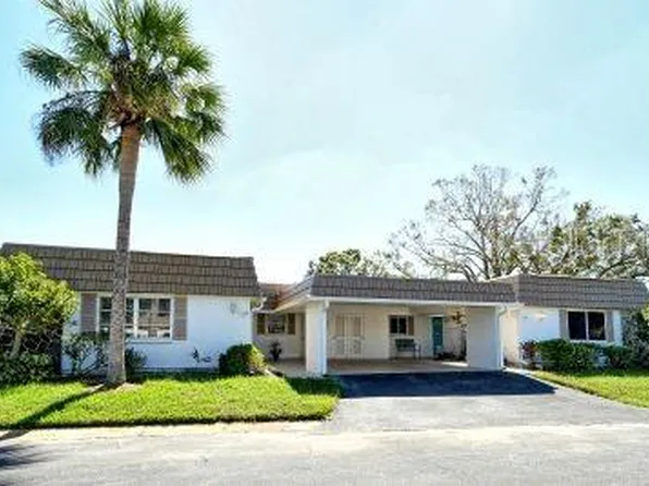 2020 Riverbluff Pkwy #V-329, Sarasota, FL 34231