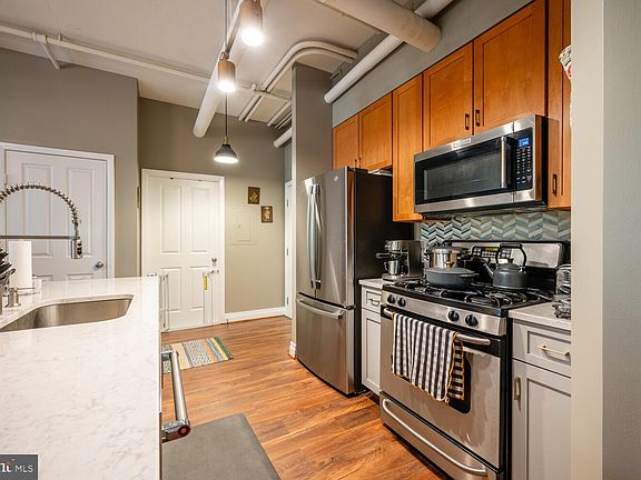 5th image of 1201 N Garfield St APT 214