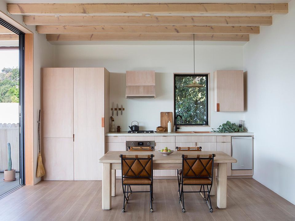 kitchen / dining