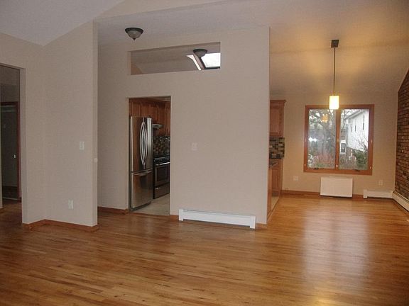 5th image of 17-40 202nd St