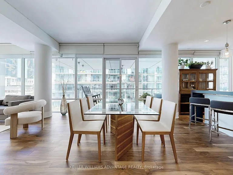 29 Queens Quay E #401 — Photo 10