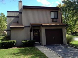 2 Eaton Ct, Middletown, NY 10940