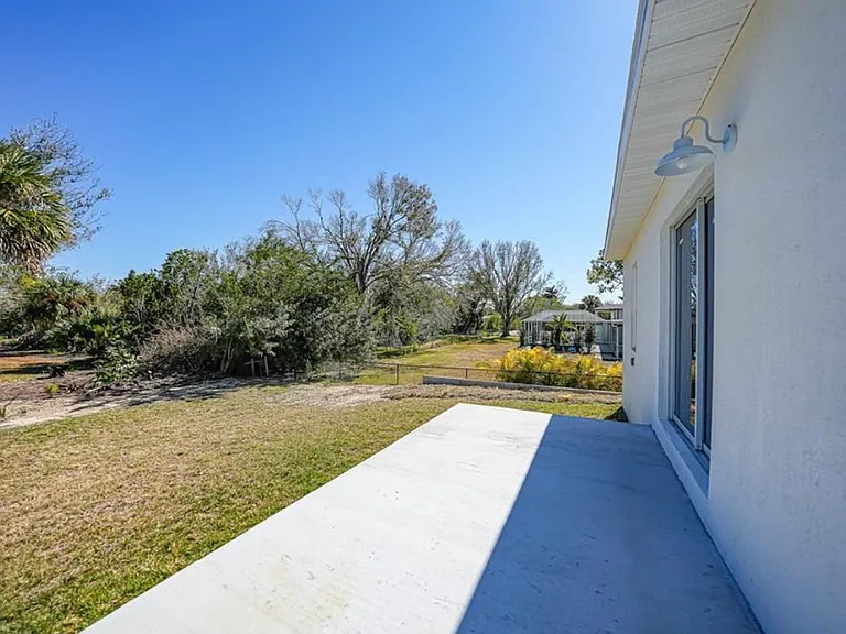 3320 Palm Dr — Photo 15