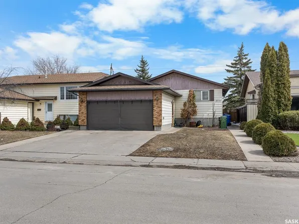 2715 Corbett ROAD, Regina, SK S4R 8J1