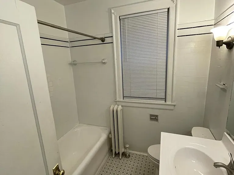 8216 S Langley Ave #2 — Photo 3