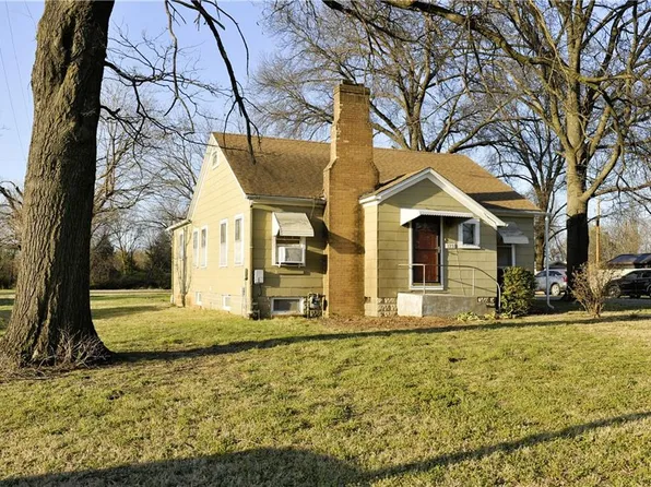 123 E Atkinson Ave, Pittsburg, KS 66762