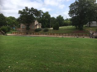 2033 Emma Dr, Tool, TX 75143