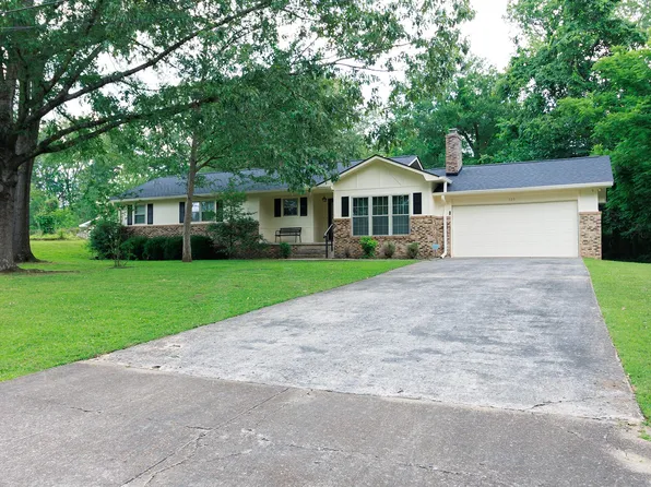 125 Meridian Dr, Jackson, TN 38301