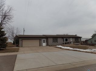 103 E 2nd Ave, Humboldt, SD 57035