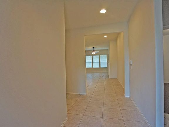 3rd image of 24727 Gemstone Cove Ct