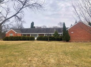 167 Thackeray Ln, Northfield, IL 60093